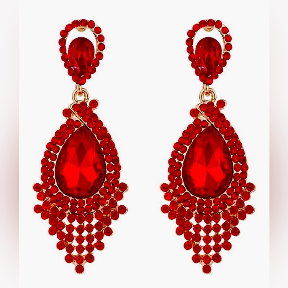 Gorgeous Neiman Marcus 14KT Gold Dip Ruby crystal drop earrings